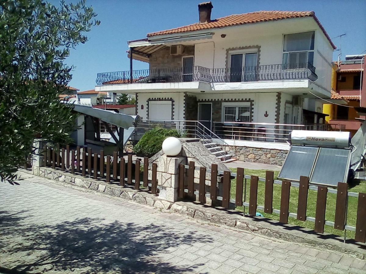 Sounds Of The Waves Apartment Pefkochori Exterior photo